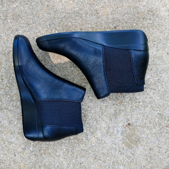 Aerosoles Tried And True Chelsea BootSize 7.5 - Picture 2 of 5